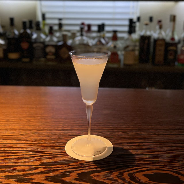 《東京 新宿》 歌舞伎町のど真ん中にある隠れ家BAR🍸 《東京 新宿》 歌舞伎町のど真ん中にある隠れ家BAR🍸