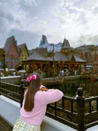 World of FROZEN Hong Kong Disneyland
