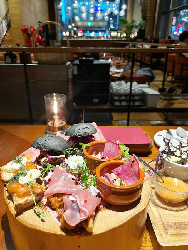 【福岡グルメ】豪華なお肉とデザートのナイトアフタヌーンティー🥰