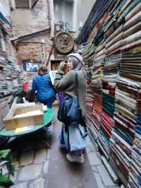 「沉船書店」：威尼斯特色景點