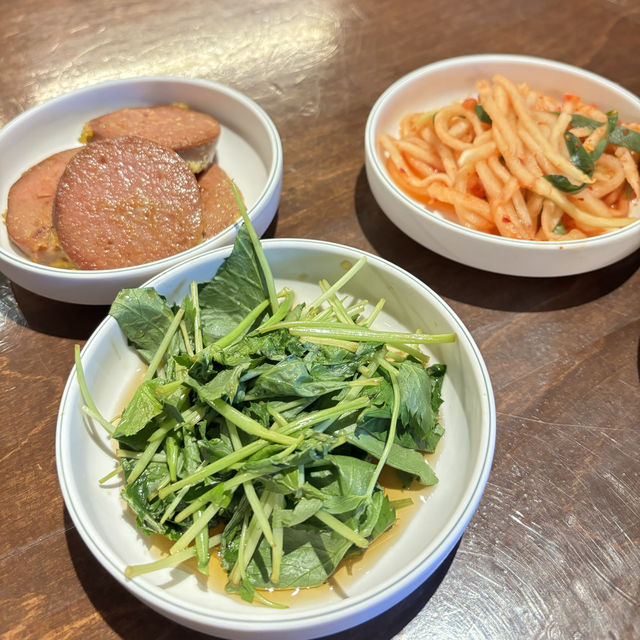 【狎鴎亭/ソウル】24時間営業のプデチゲ屋さん