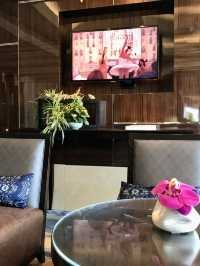 โรงแรม 🏨 หรูบนย่านธุรกิจแต่สงบและน่าพักผ่อน 