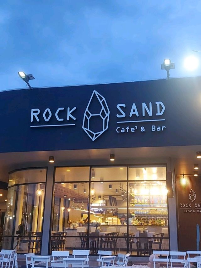 Rock Sand Cafe’ & Bar @บางเสร่ ชลบุรี