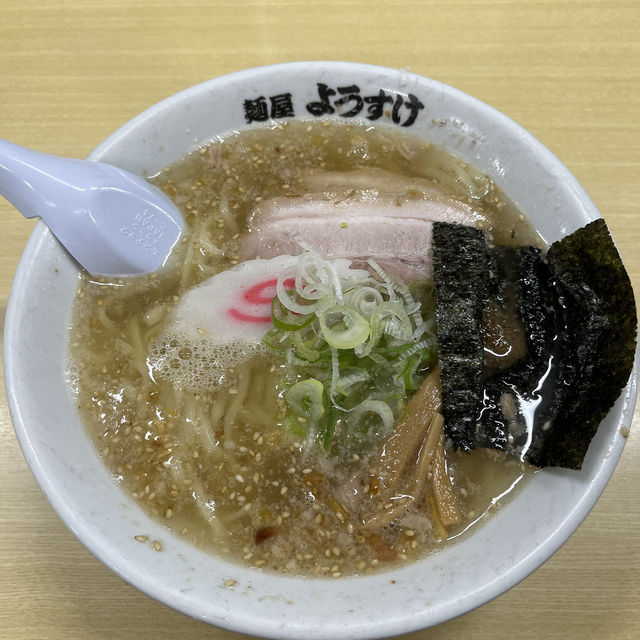 【栃木🍓】数十組待っている人気ラーメン店🍜