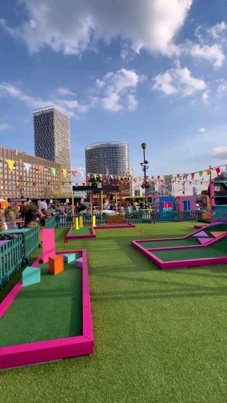 london’s giant rooftop