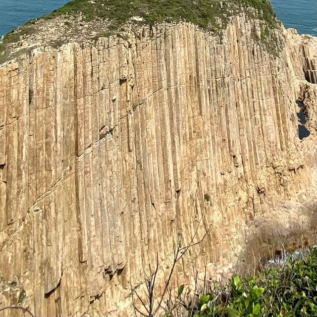 西貢破邊洲-六角形岩柱，規模宏大，世界級地質奇觀