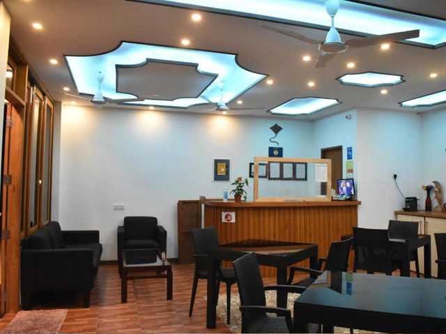 Seena Inn