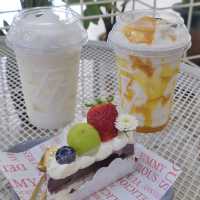 T77 คาเฟ่