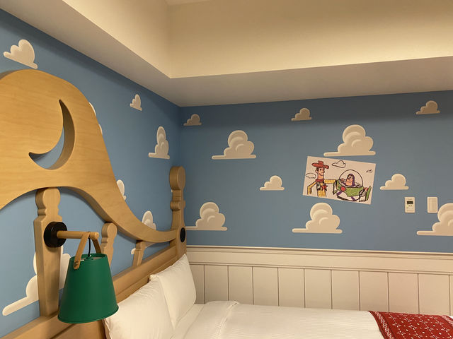 細節滿滿！大人小孩都瘋掉的東京迪士尼玩具總動員飯店