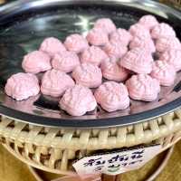 ไปเดินตลาดสามชุกหาของอร่อยกินกัน !!!