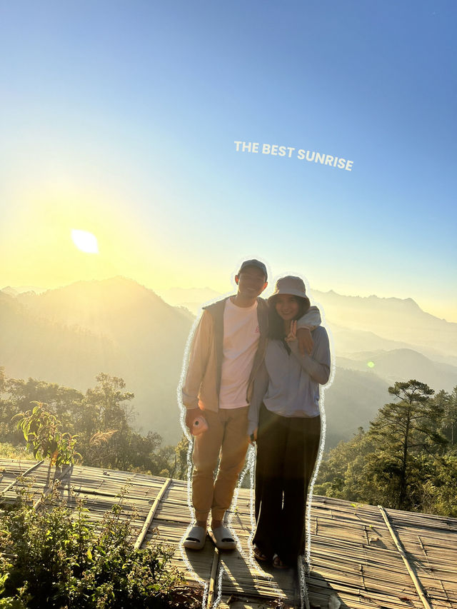 จุดชมวิวพระอาทิตย์ ดอยหลวงเชียงดาว⛰️