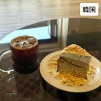 【韓国】面白いメニューがたくさんあって、家のような落ち着きのあるカフェ🩷