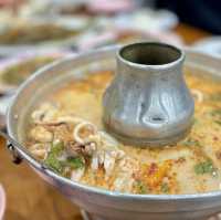 ชิมซีฟู๊ดร้านดัง แดงอาหารทะเล(เจ้าเก่า)