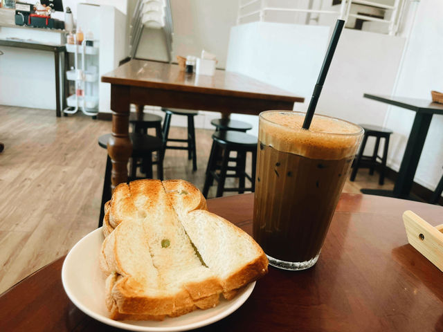 Cafe Hopping at 27 By the Sea@Penang