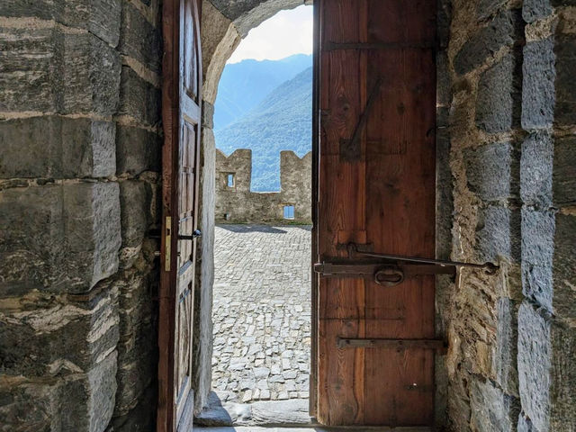 Explore the Majestic Castles of Bellinzona