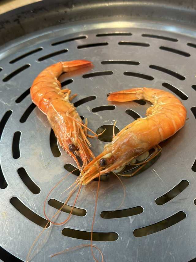 為食妹與浣熊到九龍城品嚐豪華海鮮盛宴粥底鍋