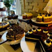 A CAFÉ WITH DELICIOUS CAKES.