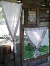 🌳คาเฟ่ลับในป่า “FAR AWAY“ ใกล้ตัวเมือง