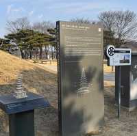 드라마 빈센조 배경으로도 나왔던 야외데이트 하기 좋은 명소 - 충주 탑평리 칠층석탑