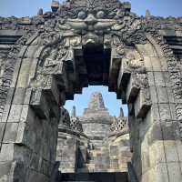 Awe-Inspiring Wonder! My Unforgettable Visit to Borobudur Temple