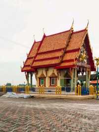 ไหว้พระขอพร  วัดไผ่โรงวัว สุพรรณบุรี