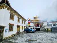 Feilai Temple Scenic Area