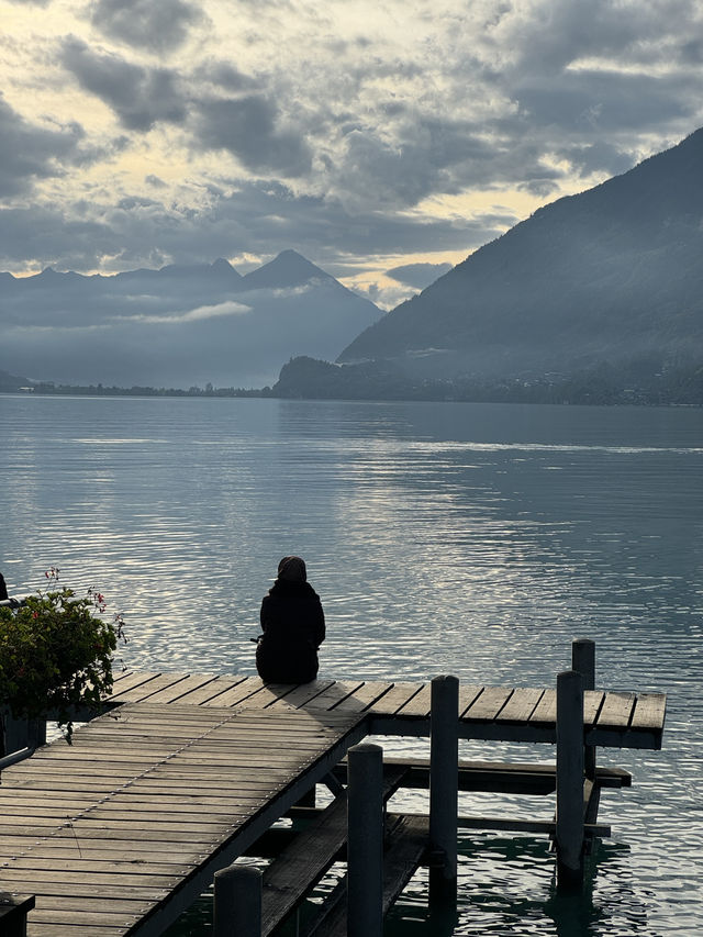 瑞士🇨🇭愛的迫降🩵布里恩茨湖