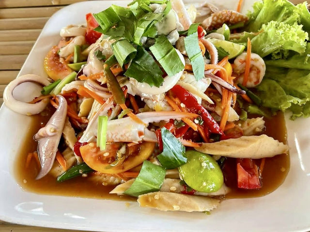 คาเฟ่กลางทุ่งนาวิวสุดปัง คาเฟ่สุดชิล อาหารอร่อย