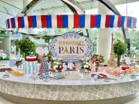 Strawberry Meets Paris at Lounge O❤️