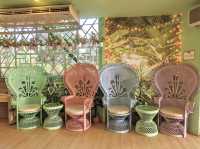 Tutu Beach คาเฟ่สีชมพูริมทะเล