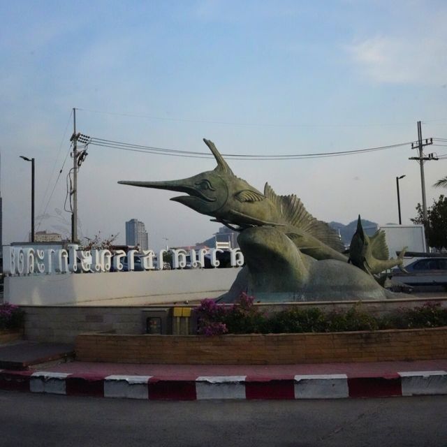 🌄 ชมพระอาทิตย์ตก เกาะลอย ศรีราชา