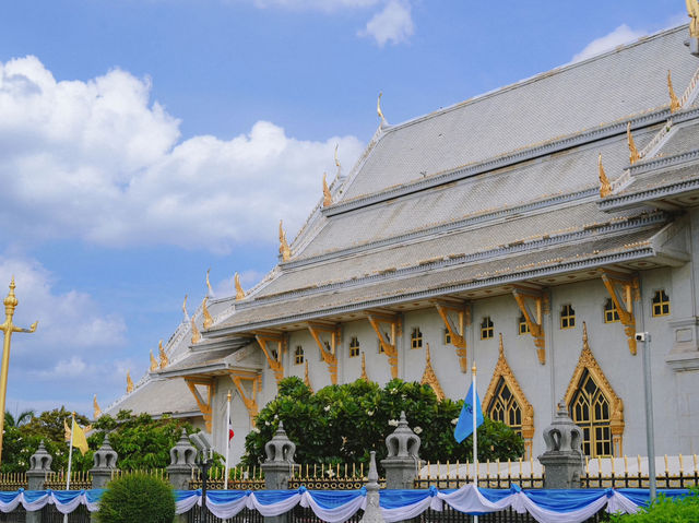 ไปไหว้ขอพร ที่วัดหลวงพ่อโสธร จ. ฉะเชิงเทรา