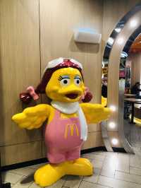 很多打卡位的一間連鎖快餐店
