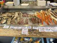 ตลาดปลา Tsukiji โตเกียว 🐟🦪🍣