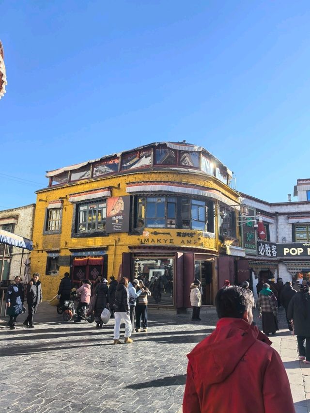 Barkhor Street , Tibet's Rich History & Tradition