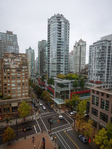 Vancouver Public Library：近未来的なデザインが魅力のバンクーバー