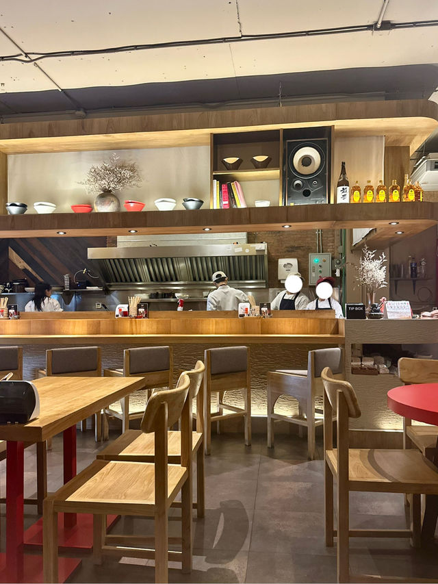 แวะชิมราเมนร้านอร่อย จ.เชียงใหม่ Sanmai Ramen