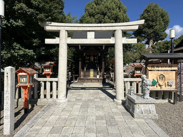 神聖與美麗的交融：探訪京都八坂神社的文化之旅