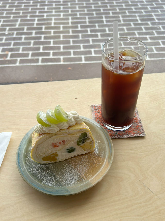아늑하고 폭닥한 감성 카페 foha🫧☁️ 청주 크레이프롤 맛집!
