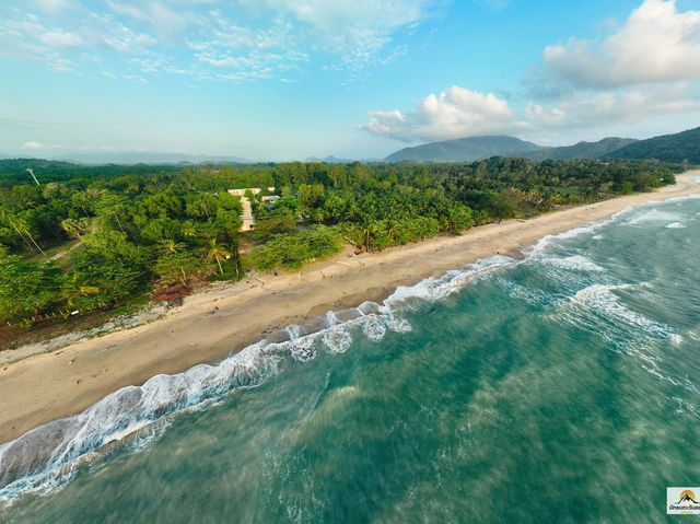 หาดขนอม