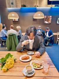 바르셀로나 람블라스 거리를 걸어보세요