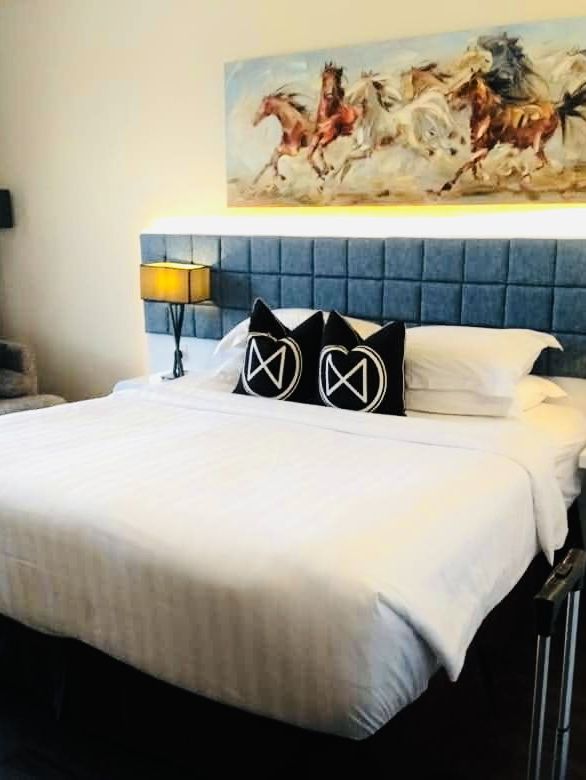 “M Roof Hotel Ipoh — Modern Urban Comfort Meets Stylish Simplicity”