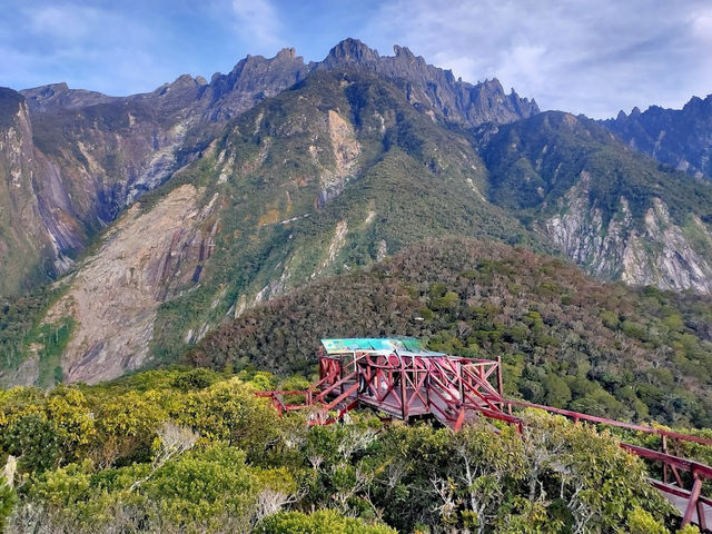 🌄 Maragang Hill: The Mini Mountain with MAXI Views!🌿
