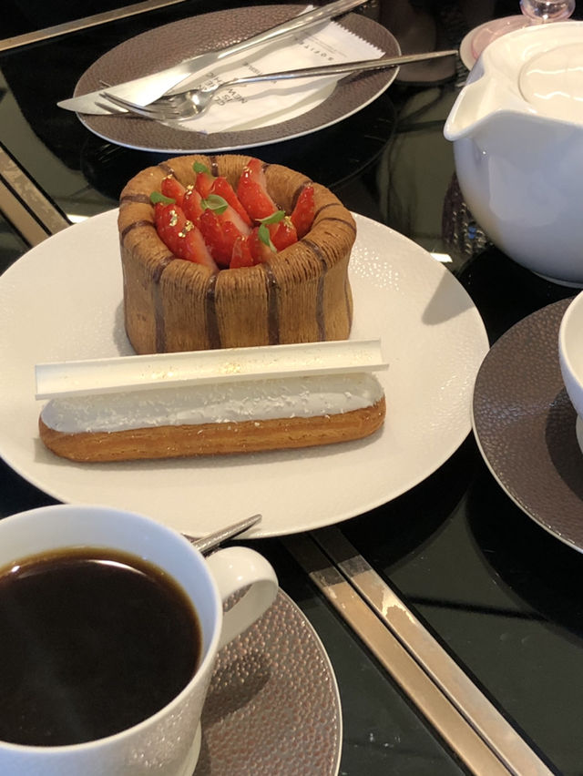 ☕ 소피텔 앰배서더 서울 – 잠실에서 만나는 프렌치 감성 카페