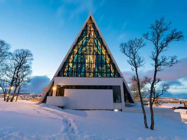 Enjoy the natural beauty of Tromsø, the Norwayian Arctic capital