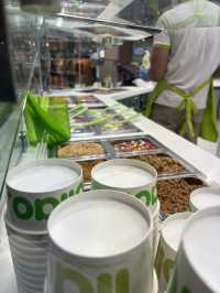llaollao ไอศกรีมโยเกิร์ต