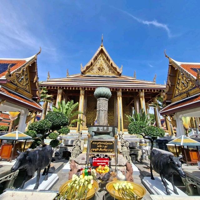 กราบ🙏พระพุทธมหามณีรัตนปฎิมากร