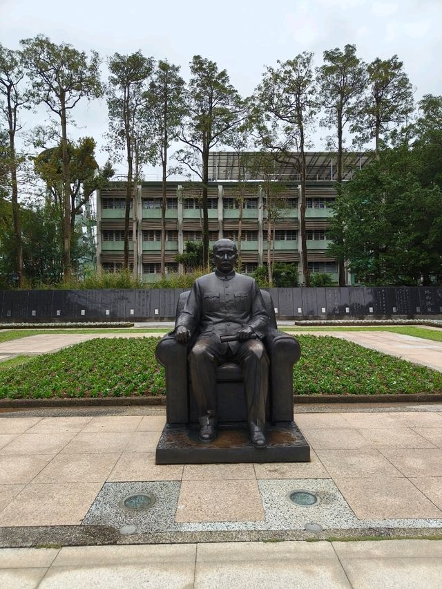 Where Nature and History Meet in Taipei