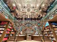 四川 | 重慶鍾書閣，彷如走入霍格華茲的魔法書店