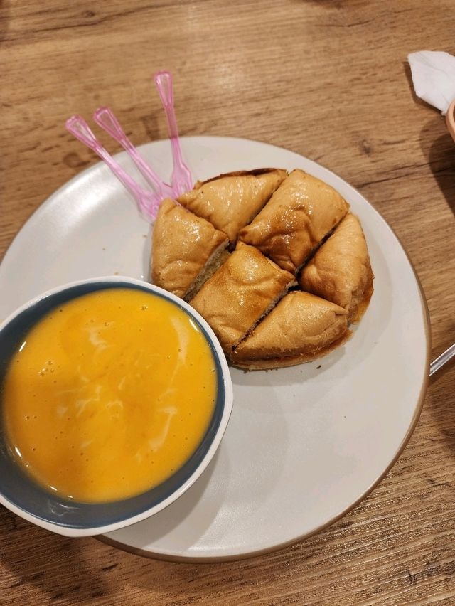 ร้านขนมปังปิ้ง ย่านสันป่าข่อย